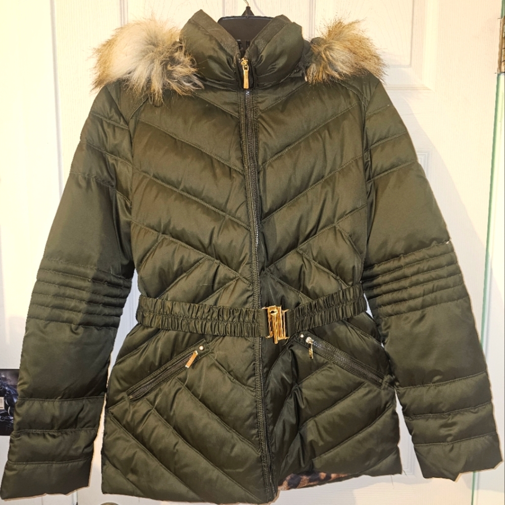 Olive Green Quilted Women's Jacket with Faux Fur Trim